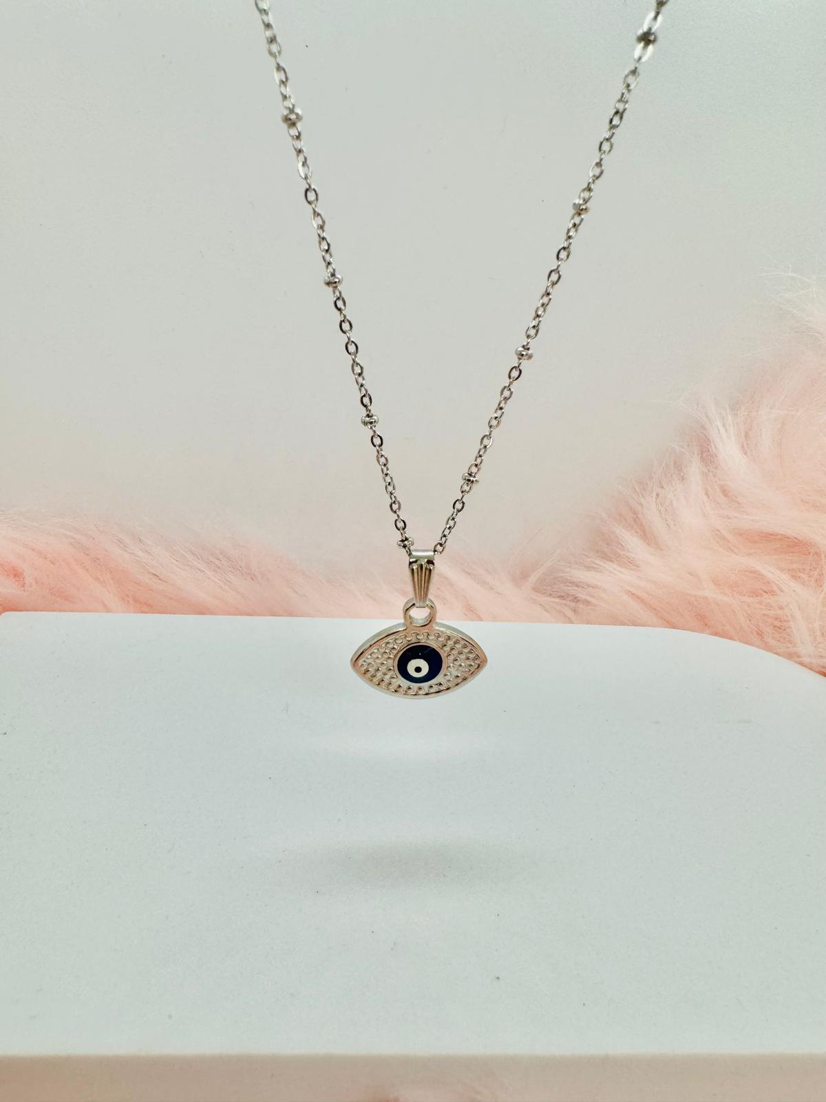 Collier Argenté avec Pendentif Œil Porte-Bonheur
