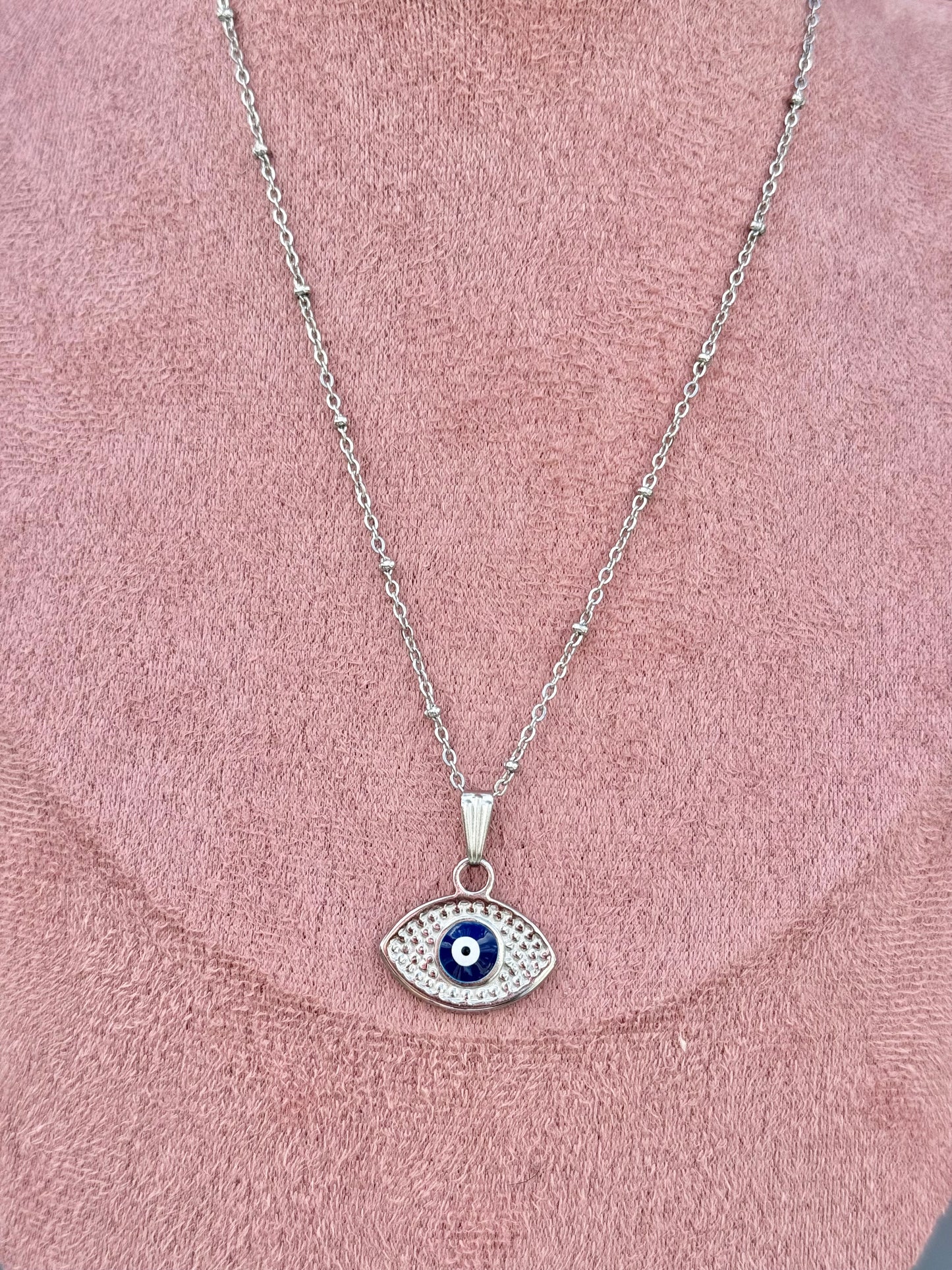 Collier Argenté avec Pendentif Œil Porte-Bonheur