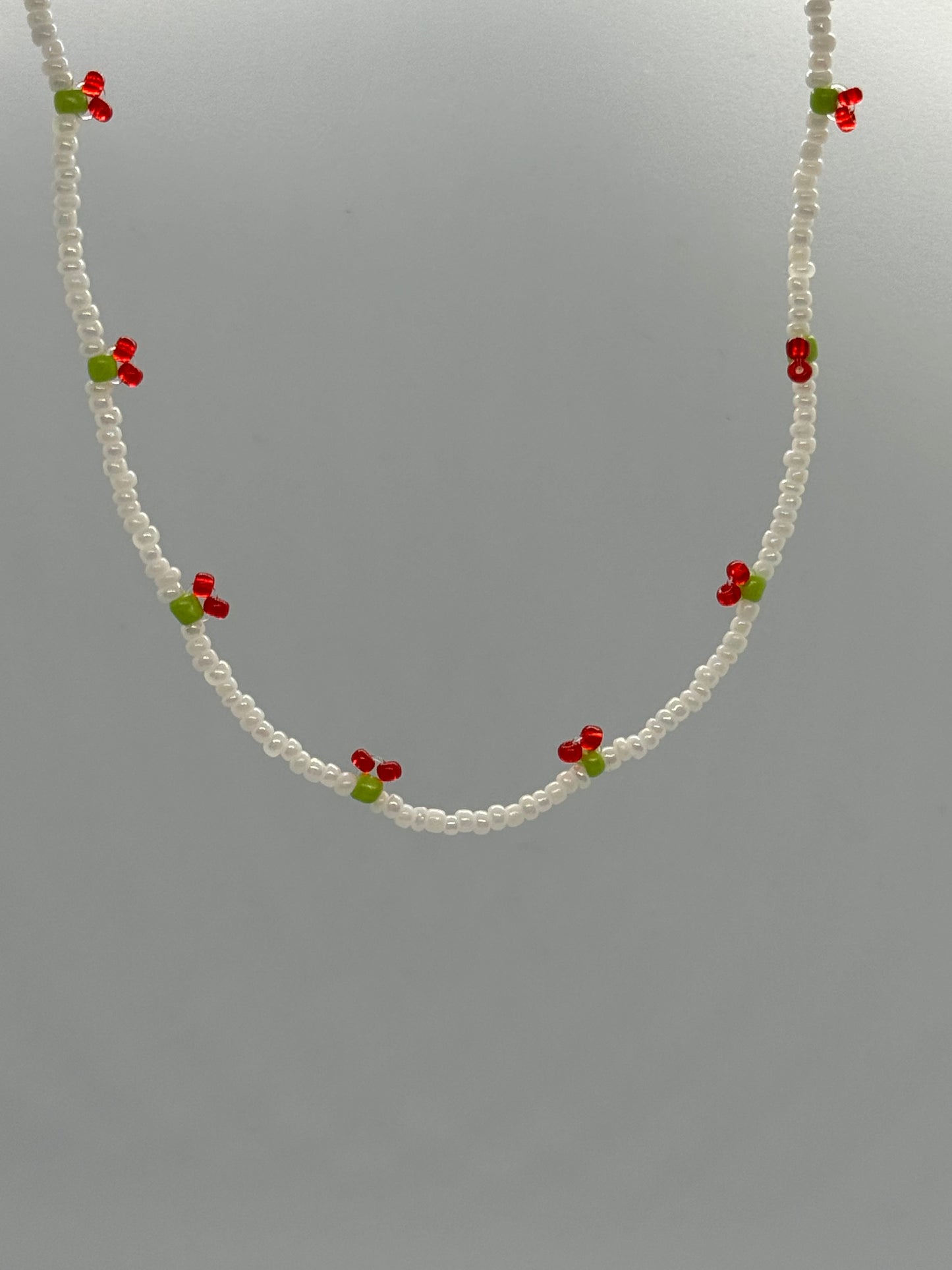 Collier Fait Main avec Perles de Rocaille Cerise